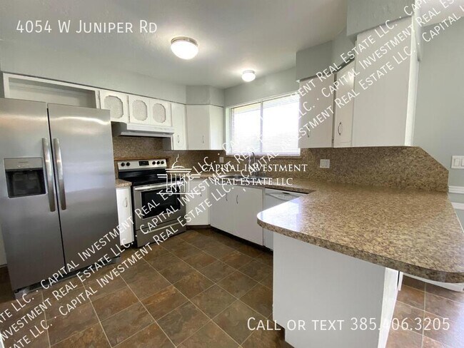 Foto del edificio - 4054 W Juniper Rd
