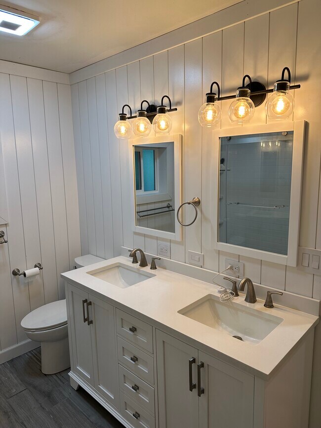 Foto del edificio - 928 Timberline Dr