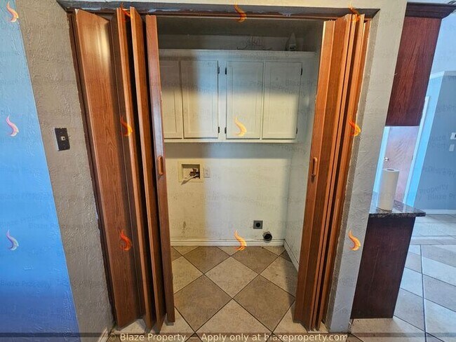 Foto del edificio - Southlawn Gem! Beautiful 3 Bed, 2 Bath Hom...