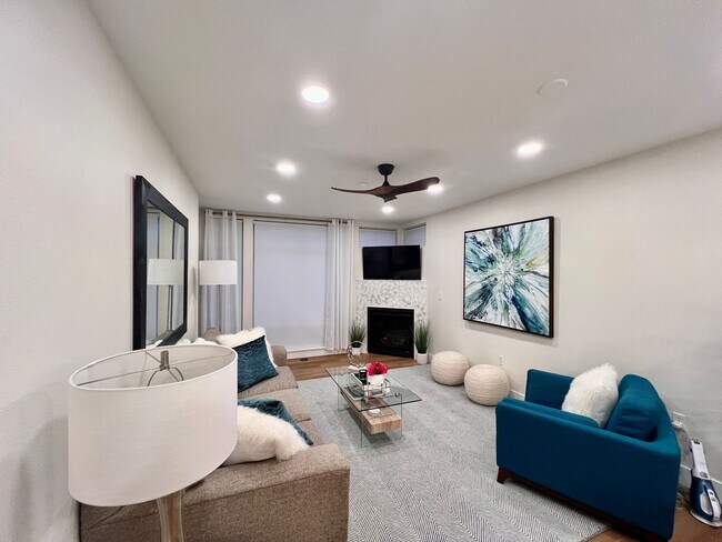Foto del edificio - Furnished Kirkland Central Condo