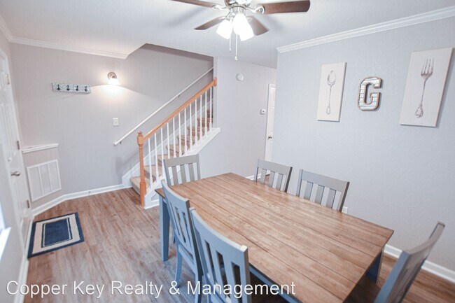 Building Photo - 2 br, 2.5 bath House - 120 Alexander Boule...