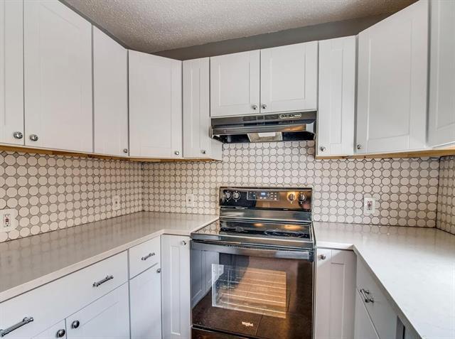 Foto del edificio - 112 E Bluff Rd