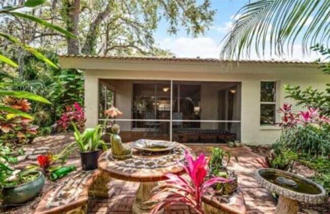 Building Photo - 4481 Ascot Cir N
