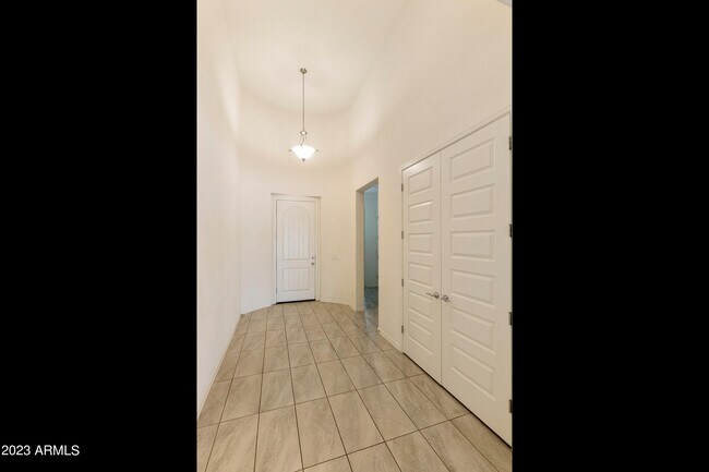 Building Photo - 10152 E Palladium Dr