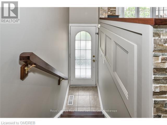 Building Photo - 688 Rowley Common