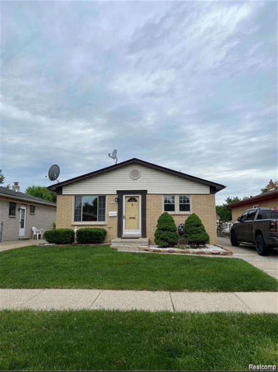 Foto principal - 27087 Alden St