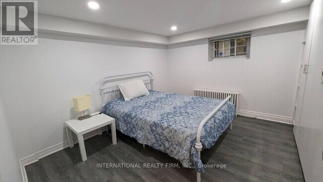 Photo du bâtiment - 47 Maxwell Ave