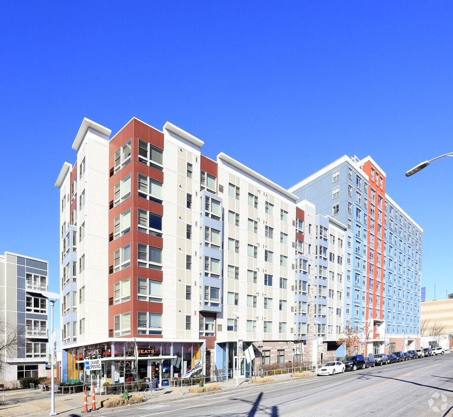 Building Photo - Metro Green Residences