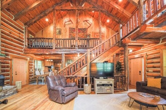 Building Photo - 195 Black Bear Dr