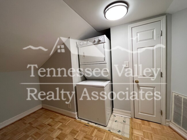 Foto del edificio - COMING SOON! 1 br/1 bath close to downtown...