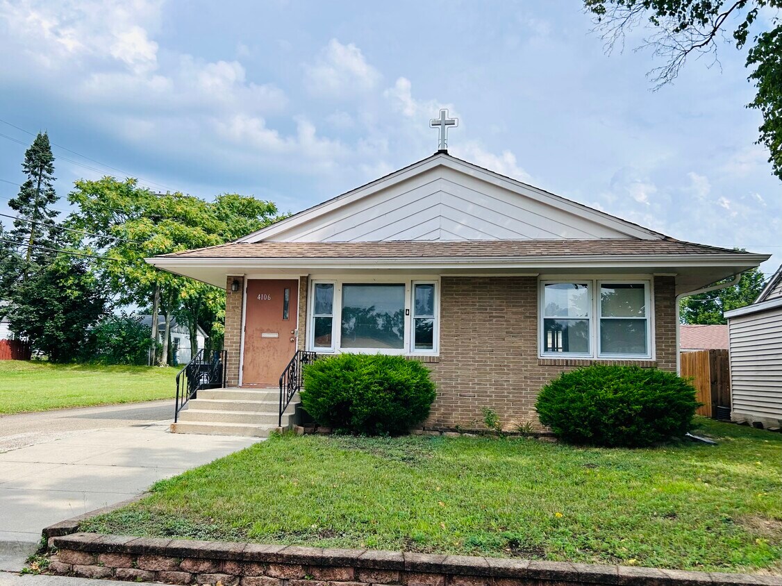 Building Photo - 4106 Victory Ave