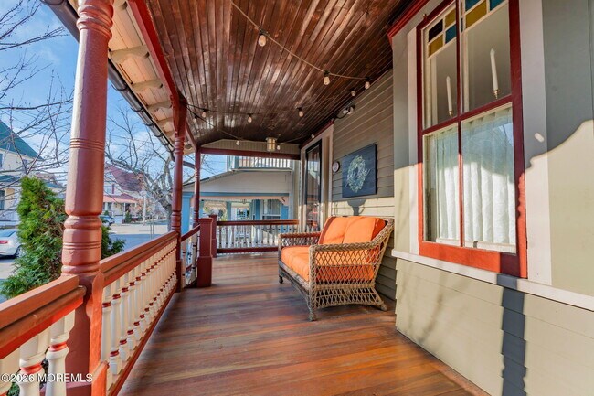 Foto del edificio - 62 Webb Ave
