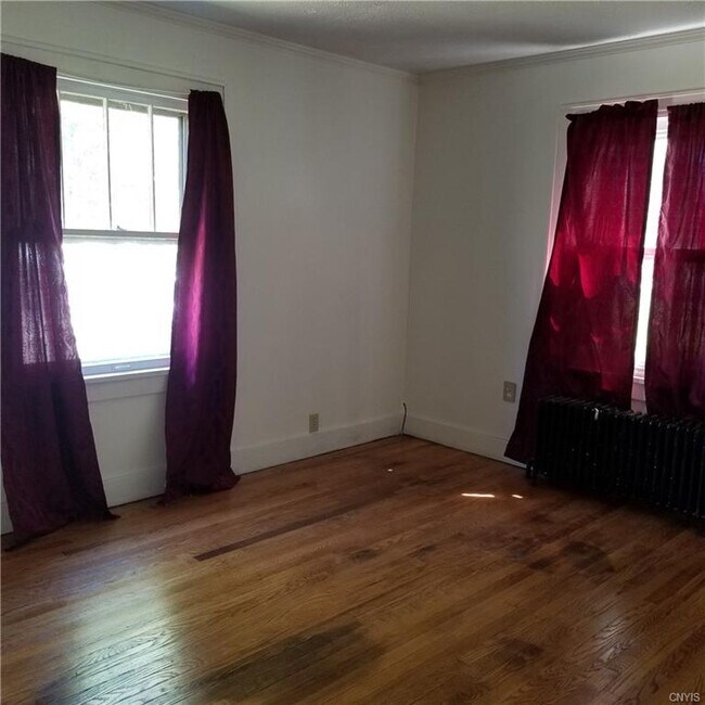 Foto del edificio - 2280 Downer St