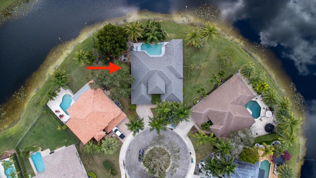 Foto del edificio - 3719 Oak Ridge Cir