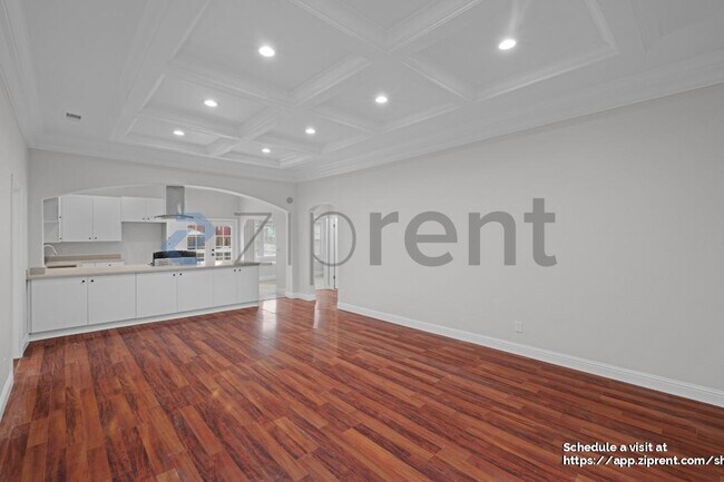 Foto del edificio - 7920 Hembree Ln