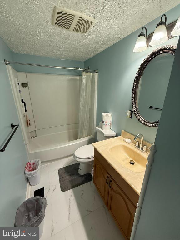 Foto del edificio - 4620 Norris Ct