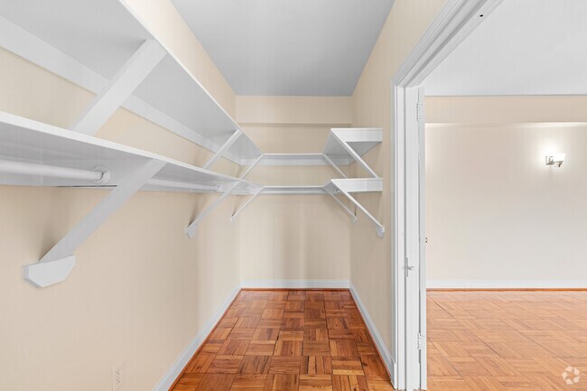 Estudio, 1 habitación - 510 pies cuadrados - Armario - Majestic Apartments