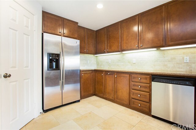Building Photo - 216 Lonetree
