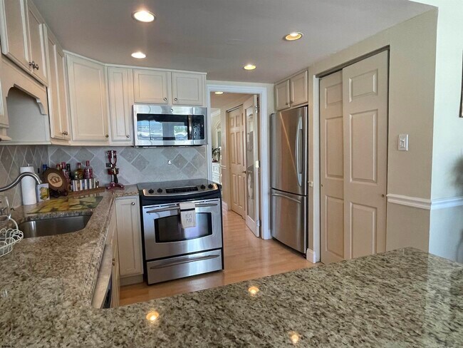 Foto del edificio - 9510 Amherst Ave