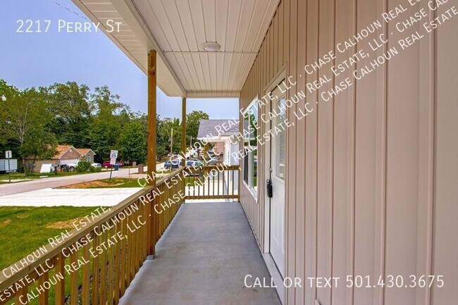 Building Photo - 2217 Perry St