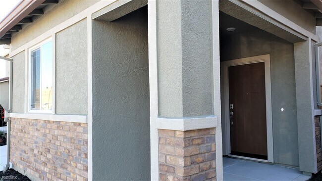 Building Photo - 3 br, 2.5 bath House - 1373 Horizon Circle