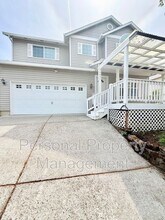 Building Photo - 5621 NE 64th Street