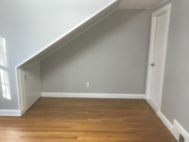 Foto del edificio - 1226 Marion Ave