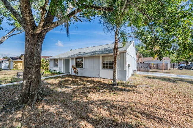 Foto del edificio - 16001 Saddlestring Dr