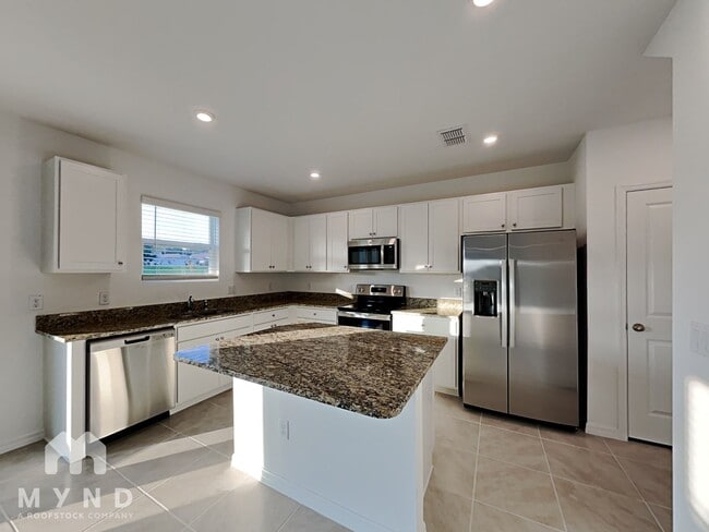 Foto del edificio - 6803 Branham Mill Ct