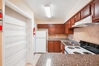 Building Photo - 12770 Rodeo Square Dr