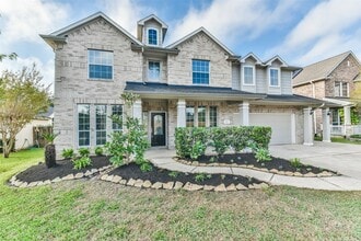 Building Photo - 8111 Edenwood Dr