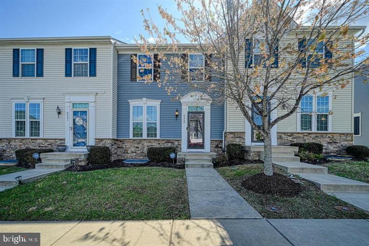 Foto principal - 8659 Rosecrans Ln