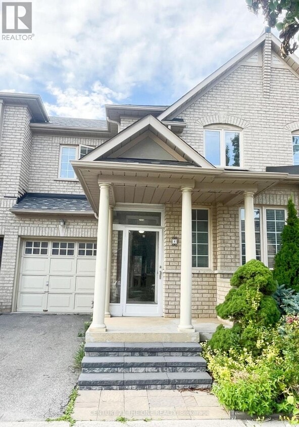 Primary Photo - 4 Sanderson Rd