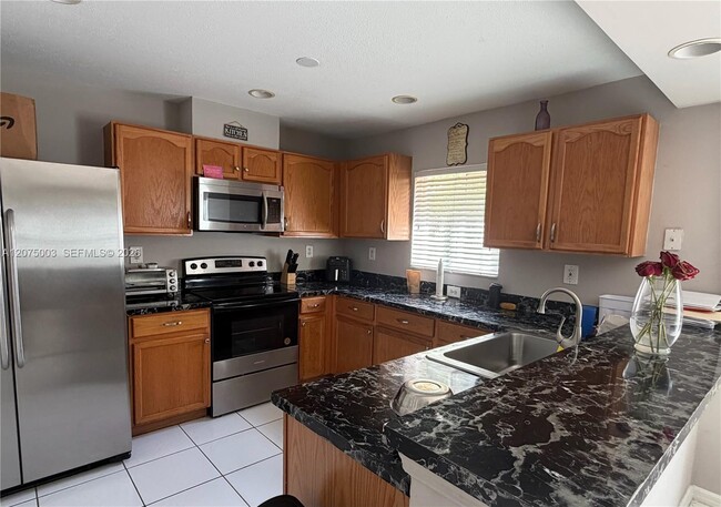 Building Photo - 2403 SW 106th Ave
