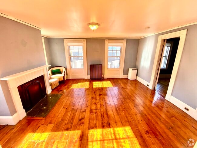 Building Photo - 4 Avalon Pl
