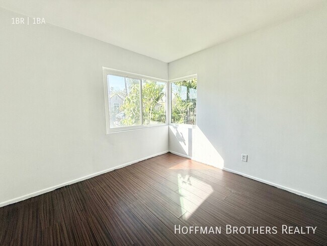 Foto del edificio - 1520 Meadowbrook Ave