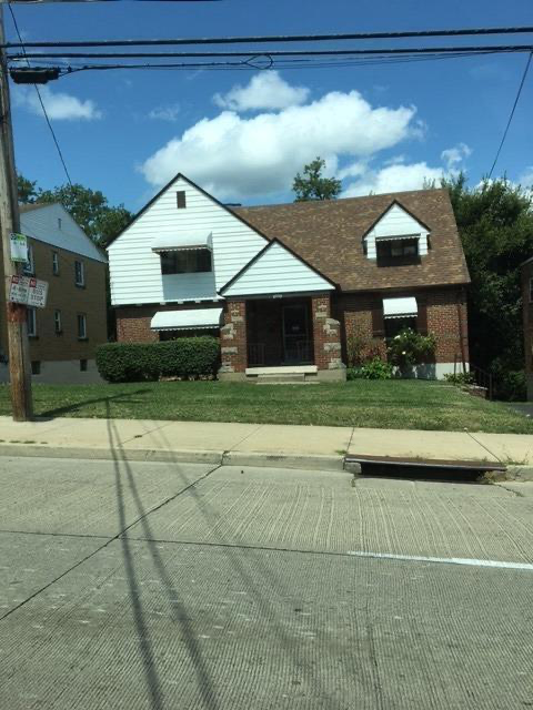 Foto principal - 2772 Queen City Ave