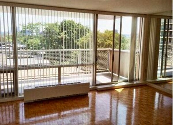 Foto del edificio - 46 Longwood Ave