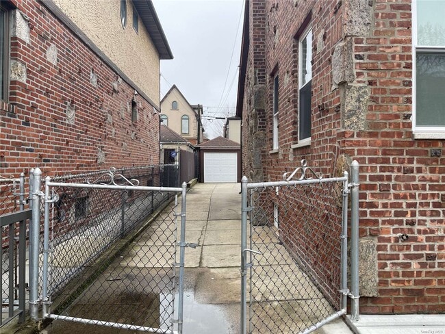 Building Photo - 64-42 83rd St