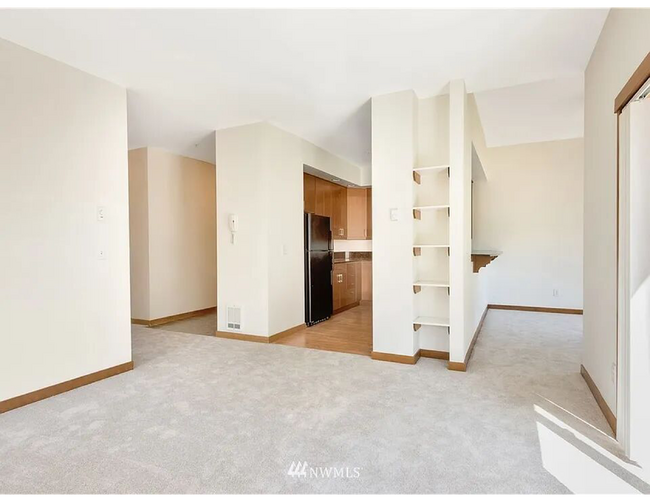 Foto del edificio - First Floor 2 Bedroom 2 Bath Condo - Quinn Ct