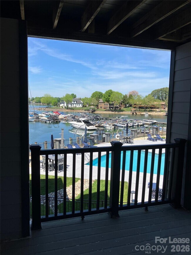 Foto del edificio - 18809 Vineyard Point Ln