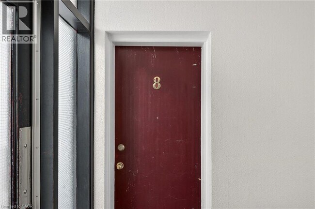 Building Photo - 237 Mohawk Rd E