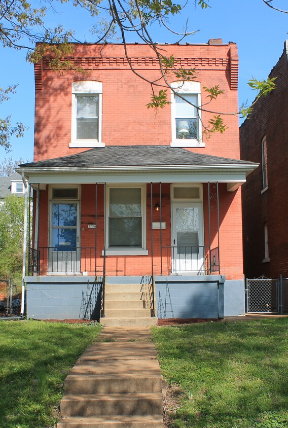 2736 59th St, St. Louis, MO 63139 Townhome Rentals in St. Louis MO