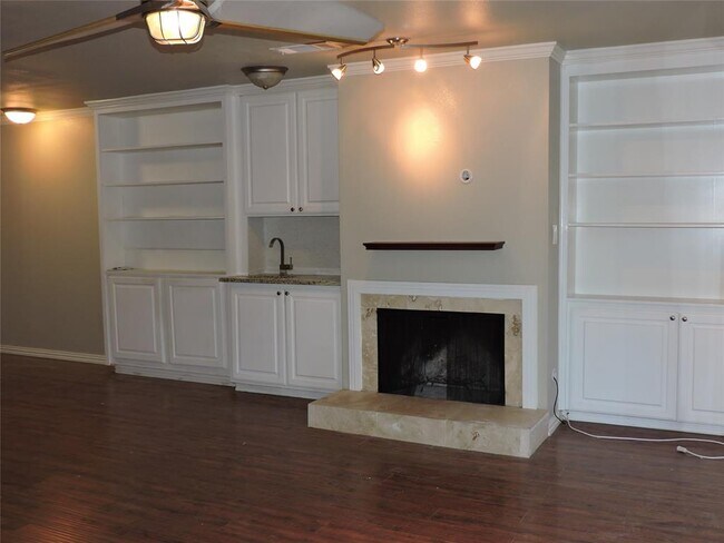 Foto del edificio - 6627 Valleyside Rd