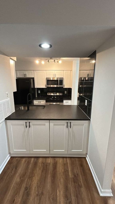 Foto del edificio - 11082 Harrowfield Rd