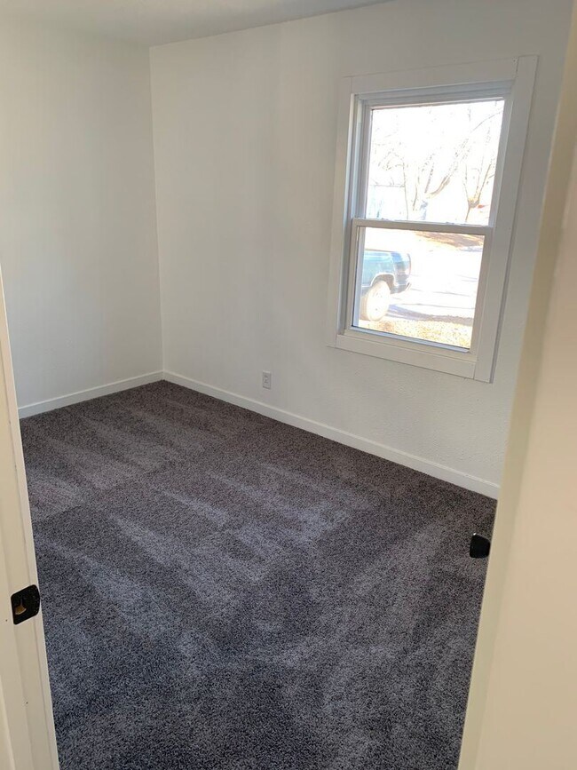 Foto del edificio - 2 br, 1 bath House - 616 Riverside Street NW