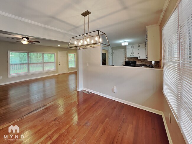 Foto del edificio - 5730 Deerfield Trail