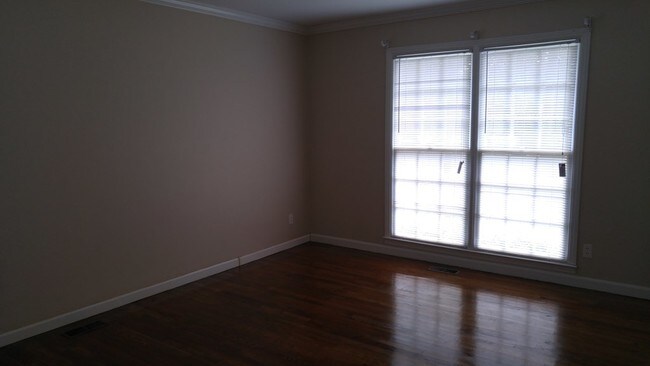 Foto del edificio - 807 W 1st Ave