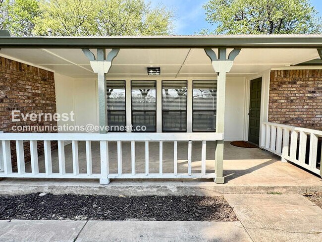 Foto del edificio - 11811 E 91st St