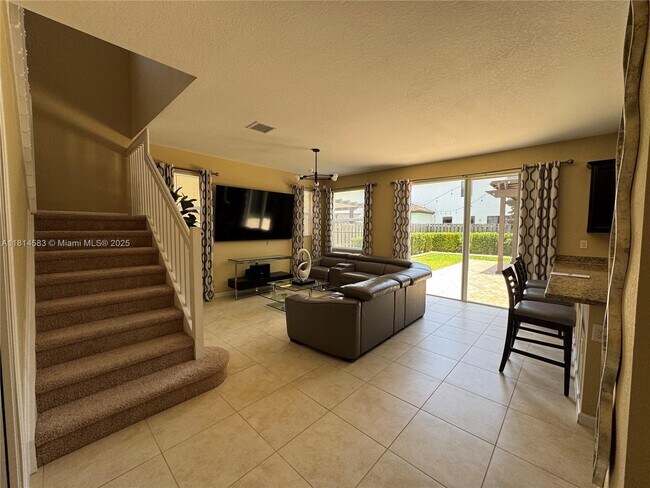Foto del edificio - 24921 SW 118 Ct